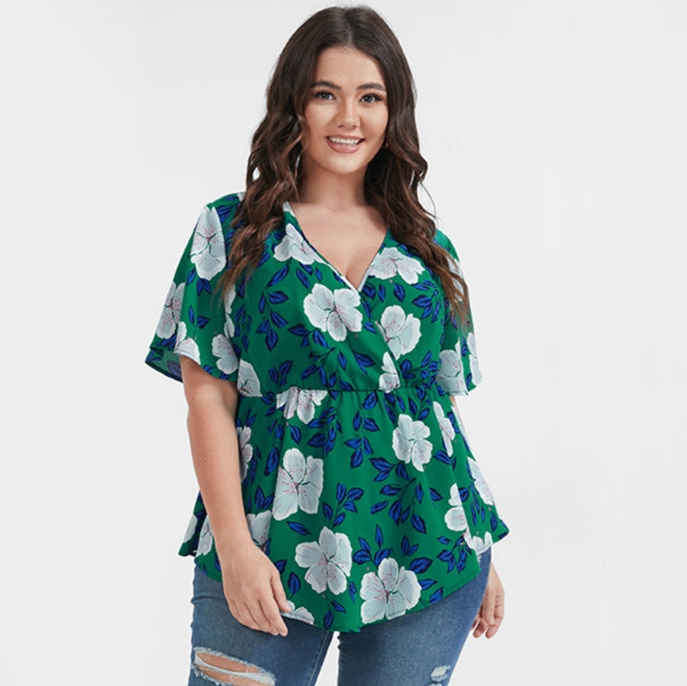 Short sleeve floral blouse size 1x NWT